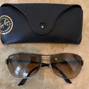 Ray-Ban Aviator Sunglasses with Brown Gradient Lenses and Silver Frame